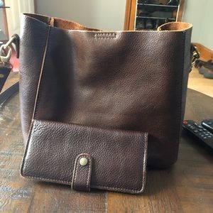 Butterfly Bucket Bag & Bifold Wallet